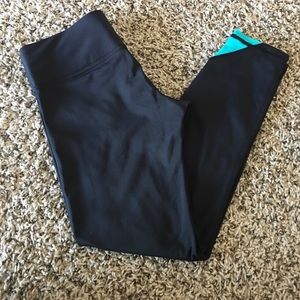 Noli yoga pants size medium. New without tags